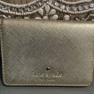 Kate Spade New York Gold
Blake Street Dot Annabella Pebble Leather Wallet